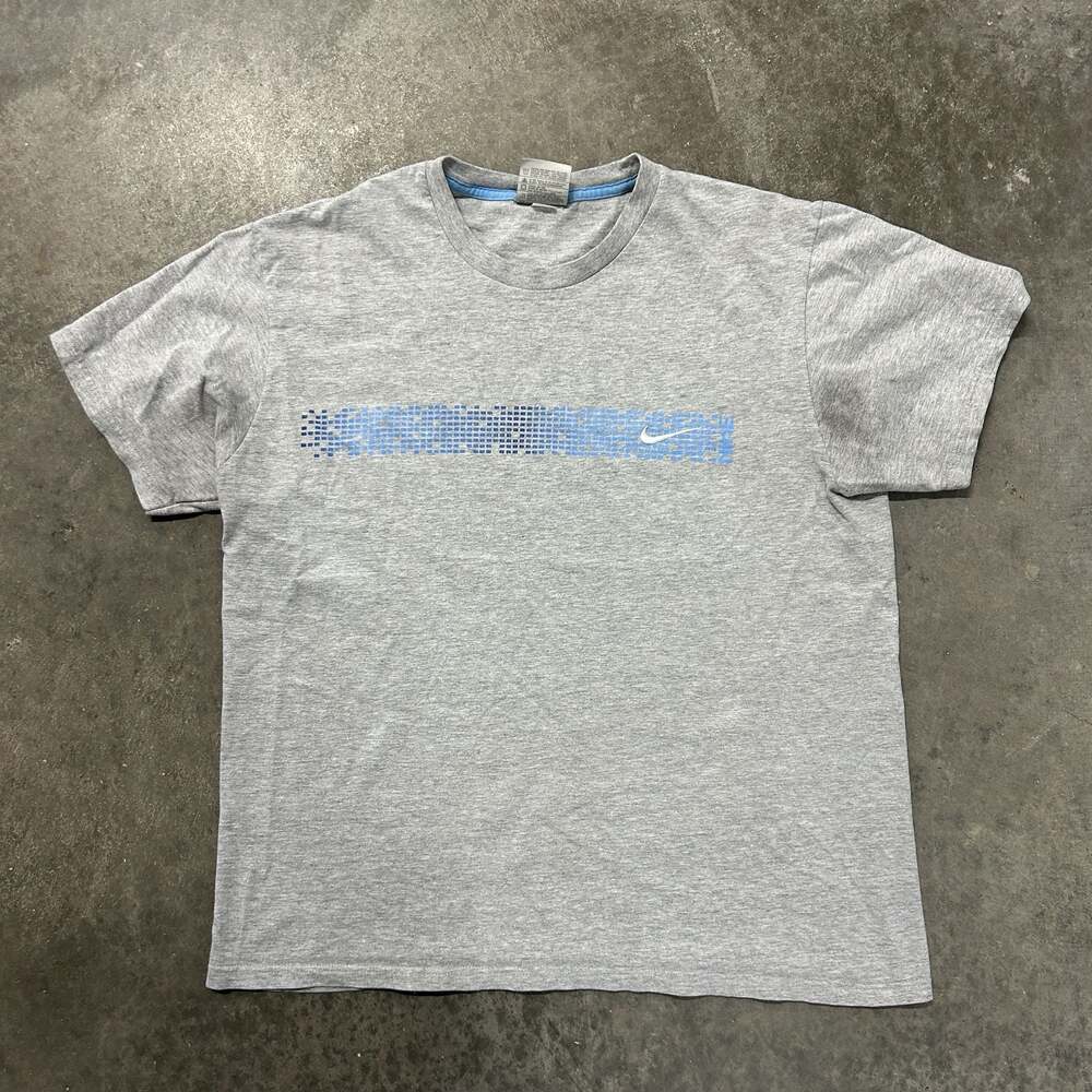 Vintage Y2K Nike Gray Digital Graphic T-Shirt Large